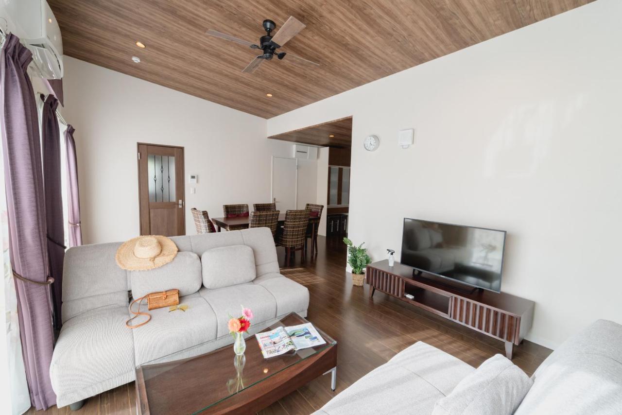 Beverly Hills Villa Miyakojima Resort Exteriör bild